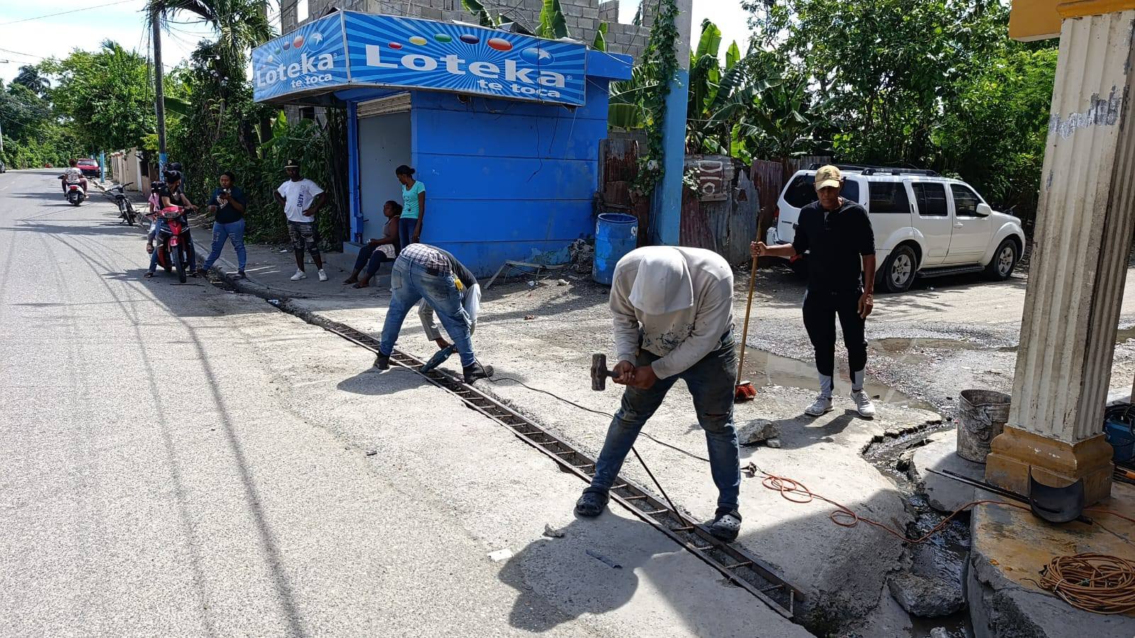 REFORZAMIENTO DE SEGURIDAD VIAL CON COLOCACION DE REJILLAS EN PUNTOS CRITICOS DE BARRANCA